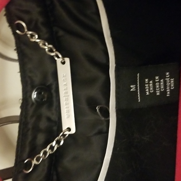 POLISHED LOOK ♥️White House Black Market vest with silver chain details - Picture 6 of 11